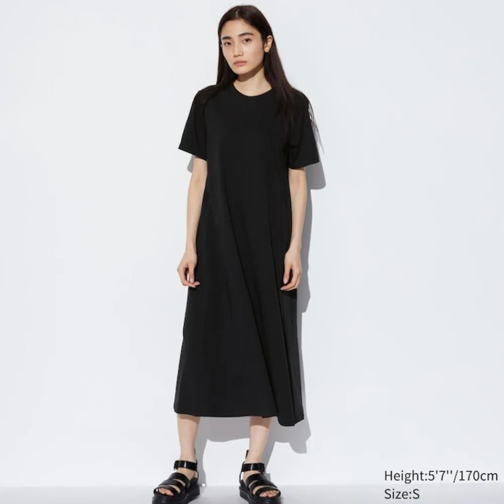 Kleider, Jumpsuits & Overalls*UNIQLO Airism Baumwolle T-Shirt-Kleid