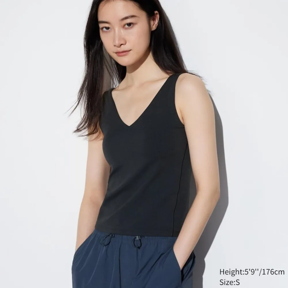 T-Shirts & Oberteile*UNIQLO Airism Bh-Tanktop Mit V-Ausschnitt