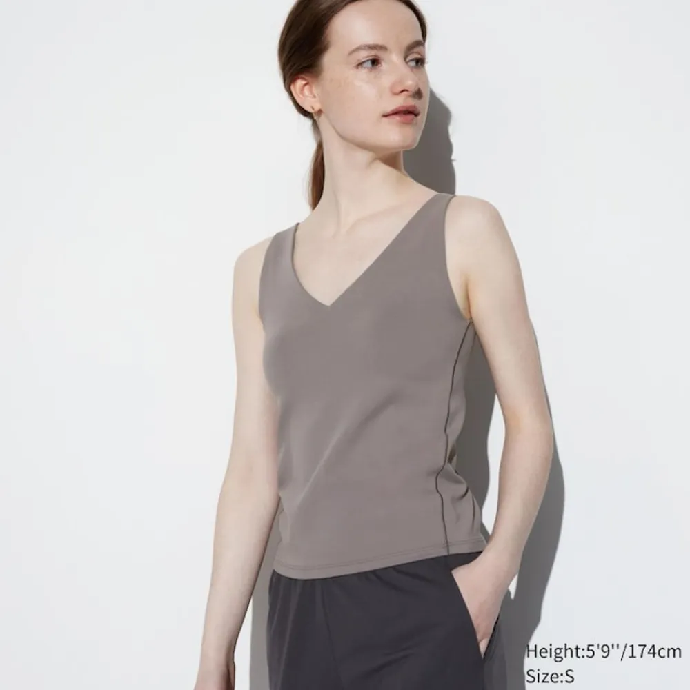 T-Shirts & Oberteile*UNIQLO Airism Bh-Tanktop Mit V-Ausschnitt