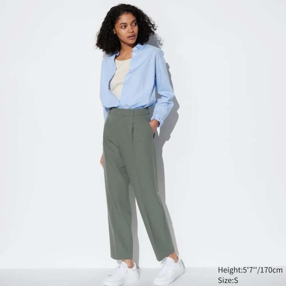 Hosen, Leggings & Jogginghosen*UNIQLO Airsense Bundfaltenhose