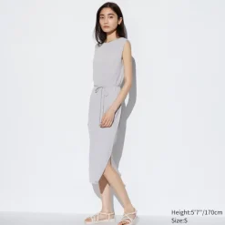 Kleider, Jumpsuits & Overalls*UNIQLO Armelloses Plisseekleid