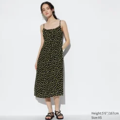 Kleider, Jumpsuits & Overalls*UNIQLO Ausgestelltes Gemustertes Tragerkleid