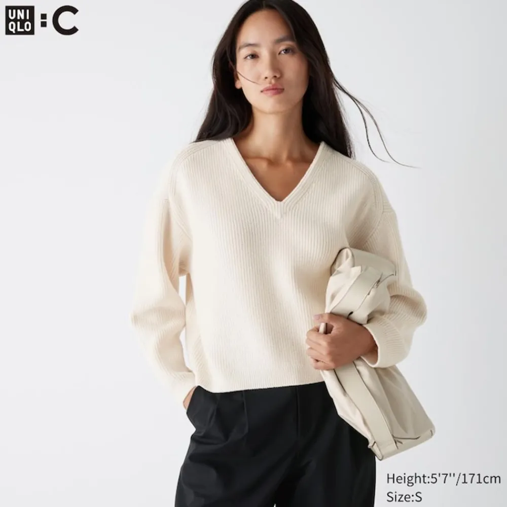 Pullover & Strickjacken*UNIQLO Cropped Pullover Mit V-Ausschnitt