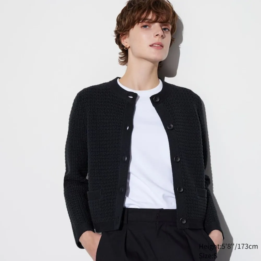 Pullover & Strickjacken*UNIQLO Cropped Strickjacke