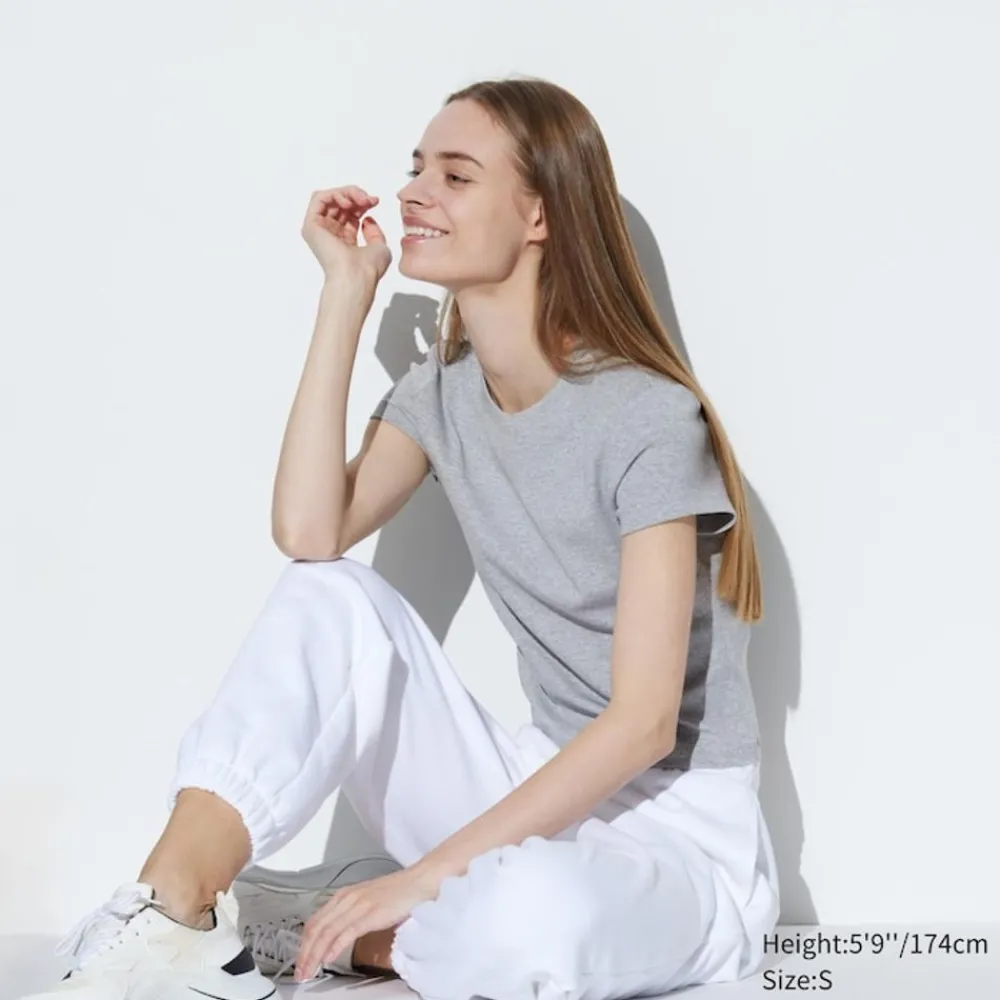 T-Shirts & Oberteile*UNIQLO Cropped T-Shirt