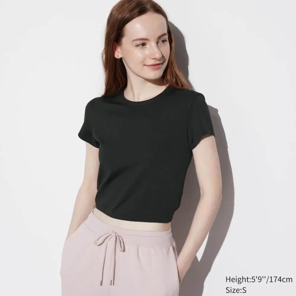 T-Shirts & Oberteile*UNIQLO Cropped Ultra Stretch Airism T-Shirt