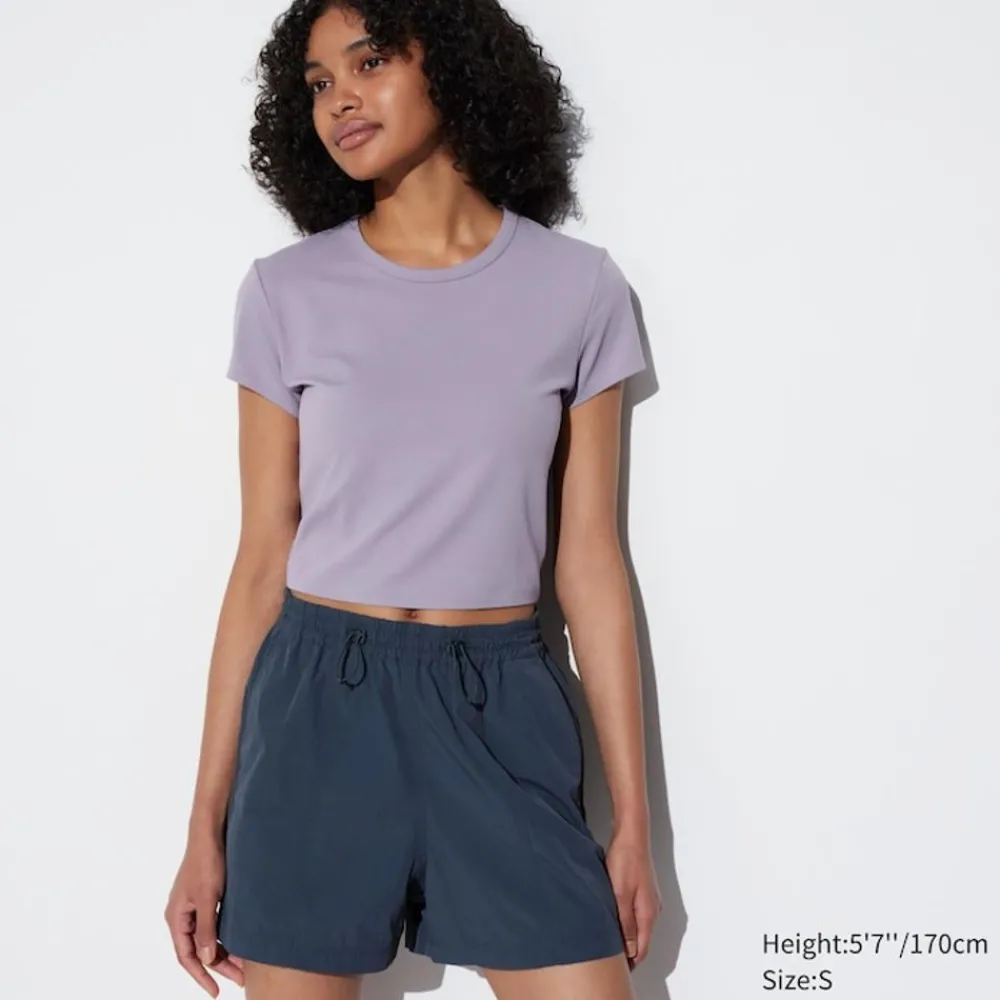 T-Shirts & Oberteile*UNIQLO Cropped Ultra Stretch Airism T-Shirt