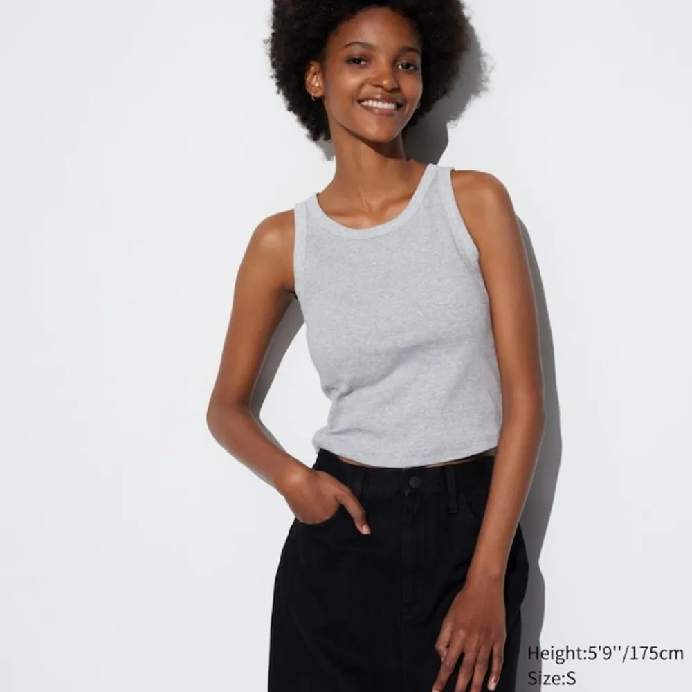 Bh-Tops, Tanktops & Trägertops*UNIQLO Geripptes Cropped Bh-Tanktop