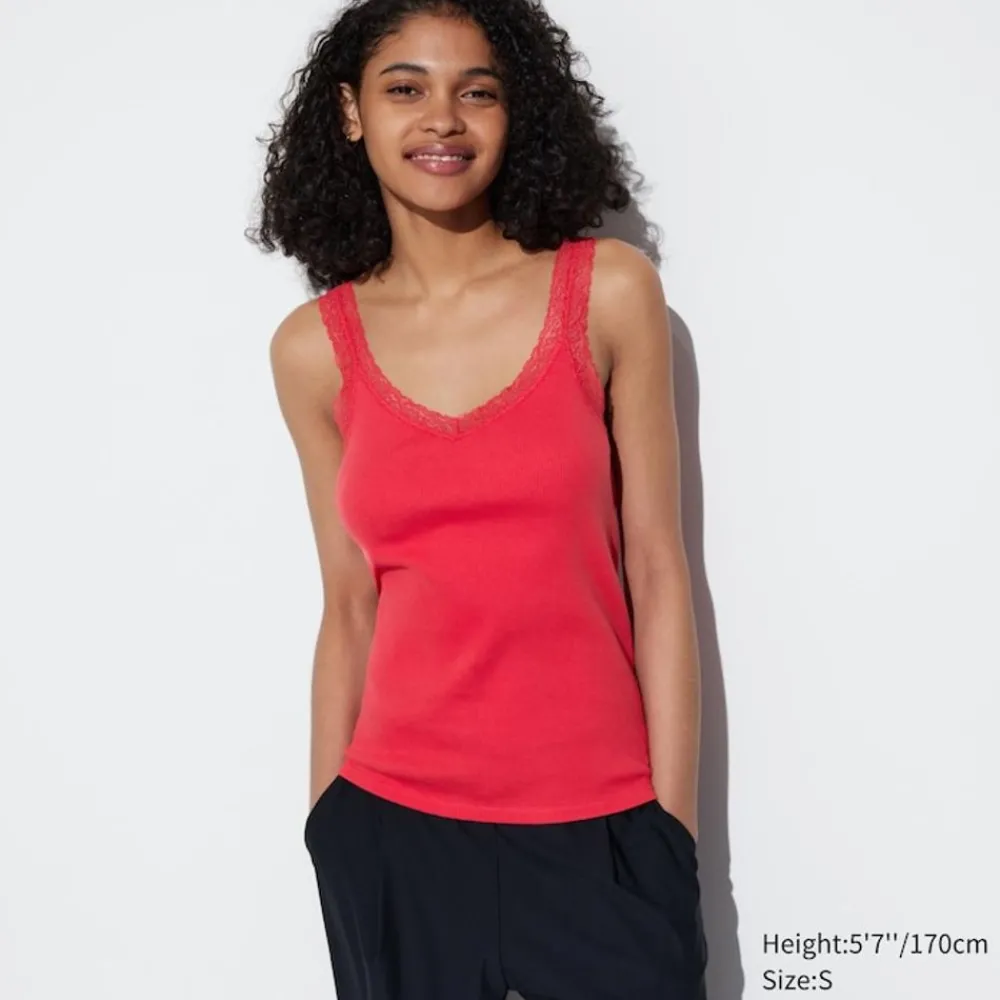 T-Shirts & Oberteile*UNIQLO Geripptes Tanktop Mit Spitze