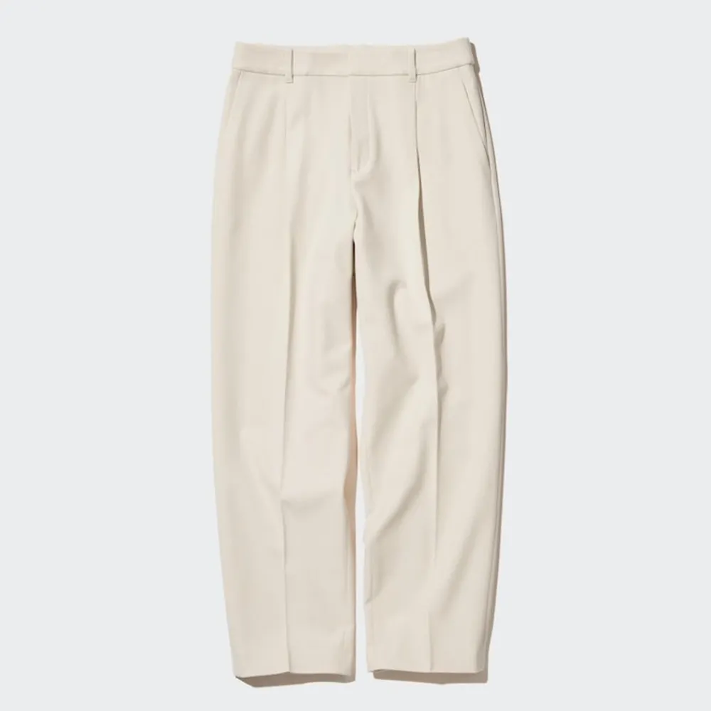 Hosen, Leggings & Jogginghosen*UNIQLO Heattech Thermo Bundfaltenhose (Tapered Fit)