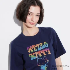 T-Shirts & Oberteile*UNIQLO Hello Kitty 50Th Anniversary Ut Bedrucktes T-Shirt Dunkelblau