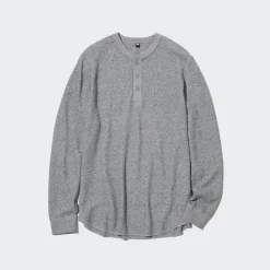 T-Shirts & Oberteile*UNIQLO Langarmshirt Mit Henley-Ausschnitt In Waffeloptik