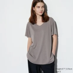T-Shirts & Oberteile*UNIQLO Langes Nahtloses Airism T-Shirt Mit V-Ausschnitt