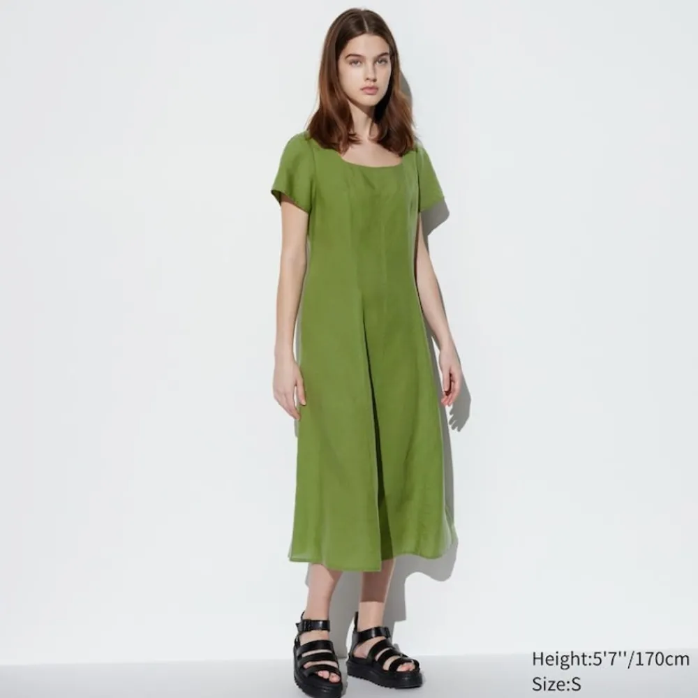 Kleider, Jumpsuits & Overalls*UNIQLO Leinenmix Kurzarm Kleid Mit Karree-Ausschnitt