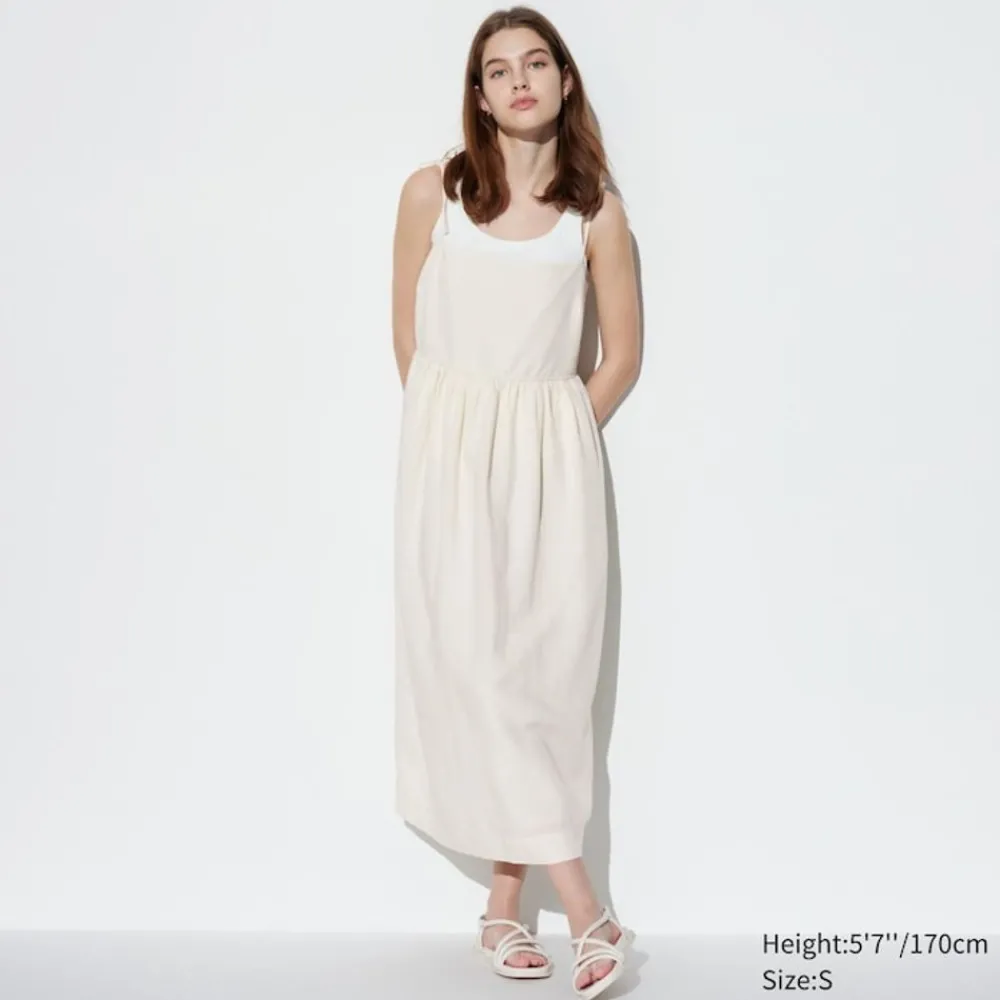 Kleider, Jumpsuits & Overalls*UNIQLO Leinenmix Tragerkleid