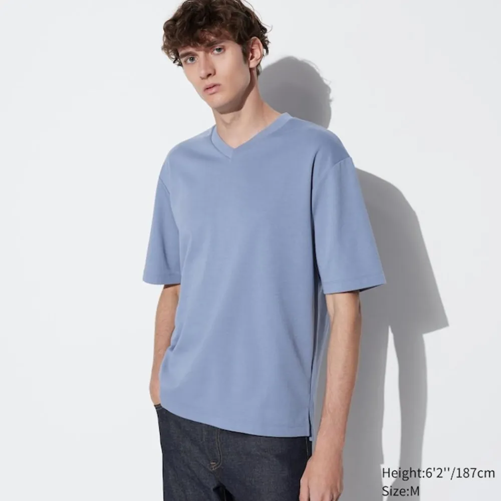 T-Shirts & Oberteile*UNIQLO Oversized Airism Baumwolle Halbarm T-Shirt Mit V-Ausschnitt