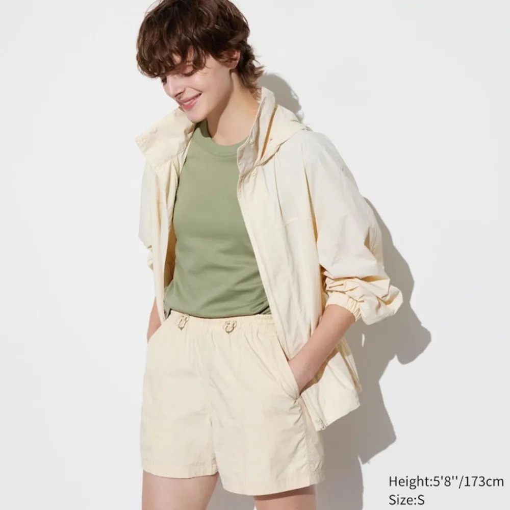 Hosen, Leggings & Jogginghosen*UNIQLO Parachute Shorts