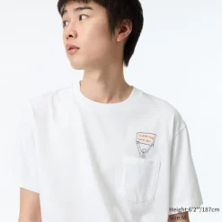 T-Shirts & Oberteile*UNIQLO Peace For All Bedrucktes T-Shirt (Jason Polan) Weis