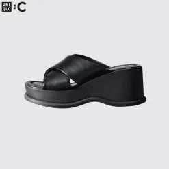 Accessoires & Taschen*UNIQLO Plateausandalen