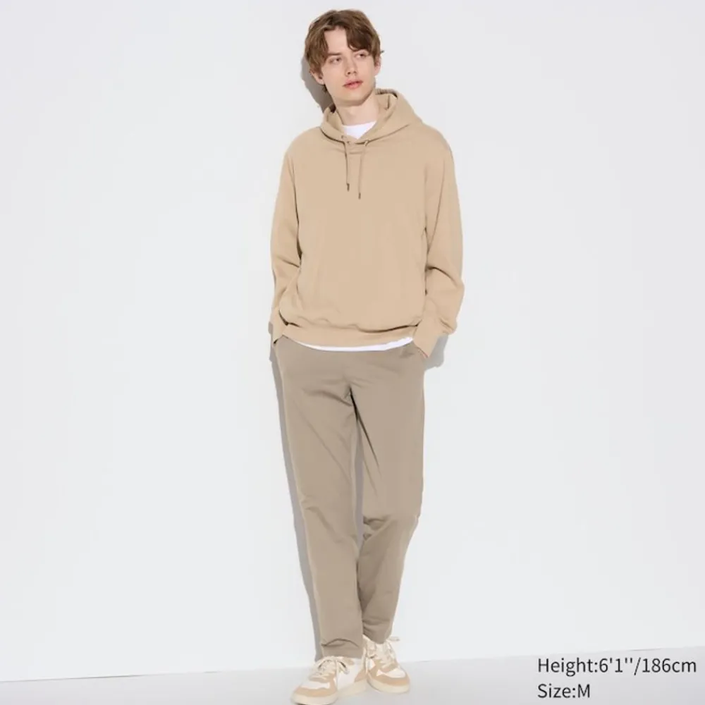 Hosen, Chinos & Jogginghosen*UNIQLO Ultra Stretch Dry-Ex Jogginghose (Tapered Fit, Lang)