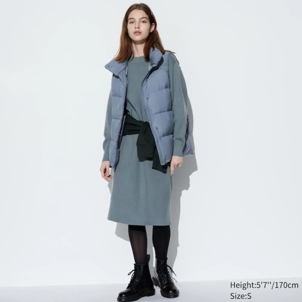 Kleider, Jumpsuits & Overalls*UNIQLO Weiches Souffle Langarm Strickkleid Grun